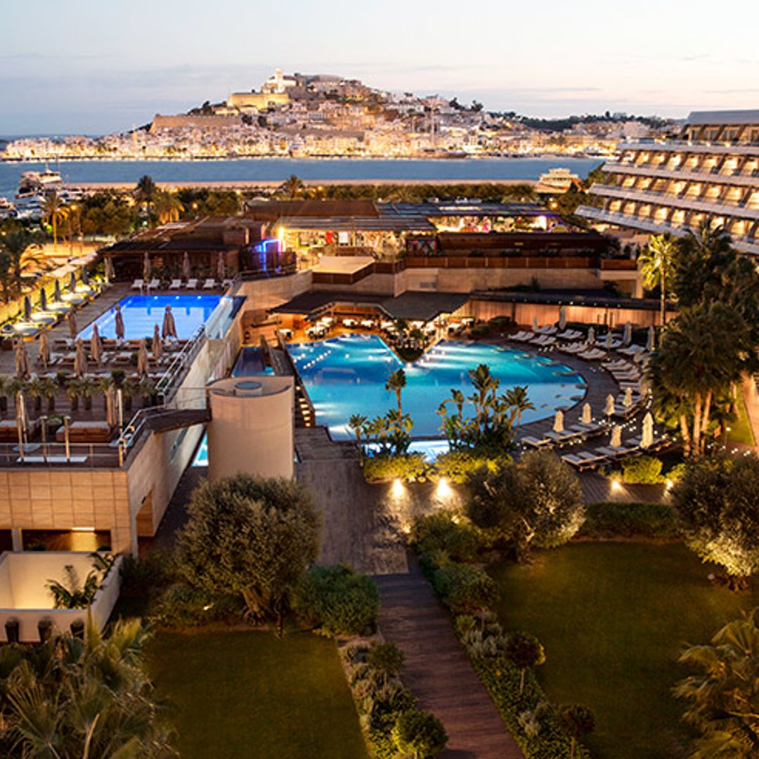 Un icono del lujo en Ibiza donde sentir que la isla gira a tu alrededor