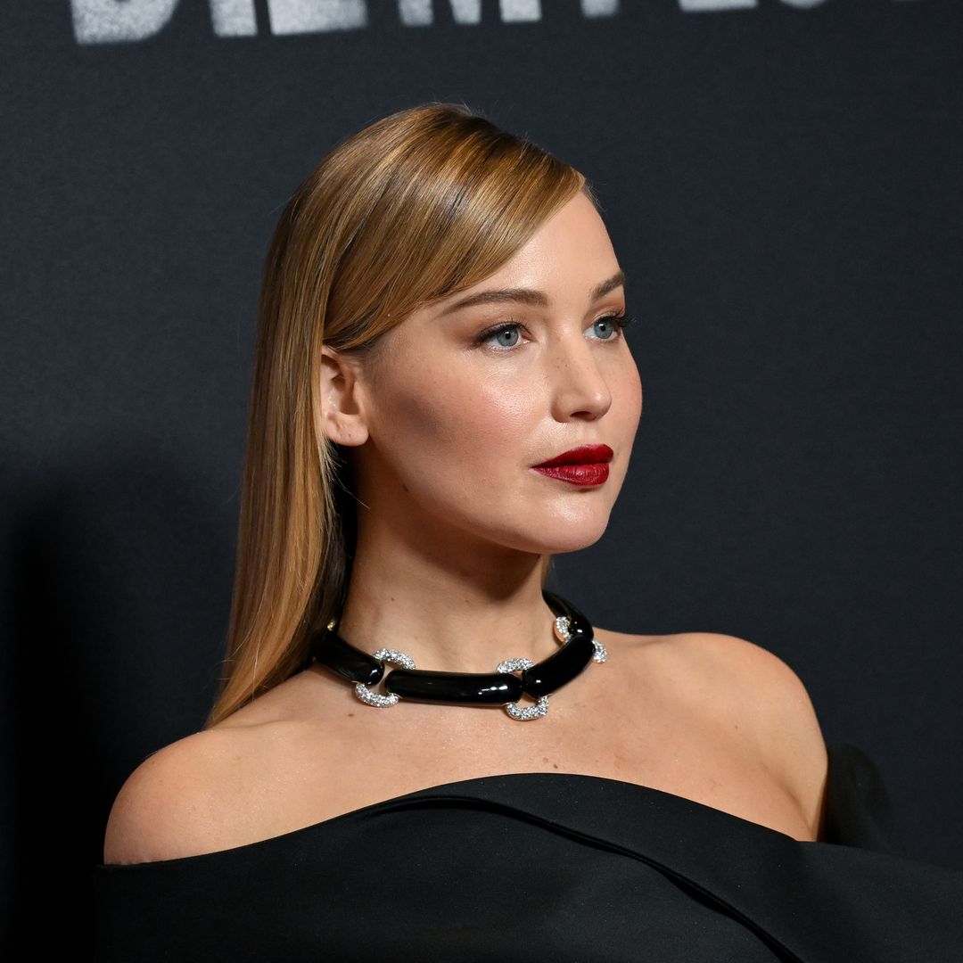Jennifer Lawrence confirma que este peinado noventero regresó para quedarse