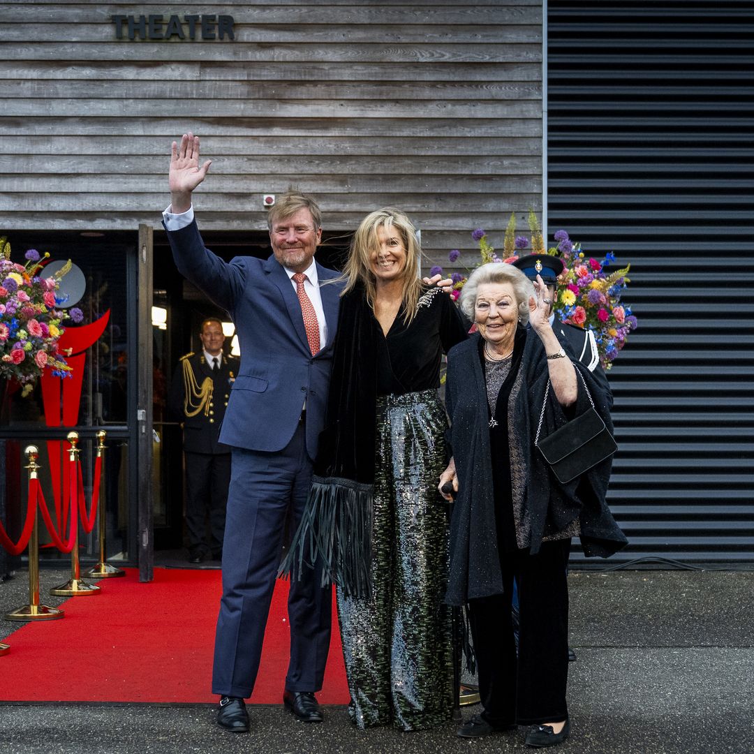 Máxima de Holanda brilla con un pantalón de lentejuelas junto al rey Guillermo y la princesa Beatriz en el Día del Rey