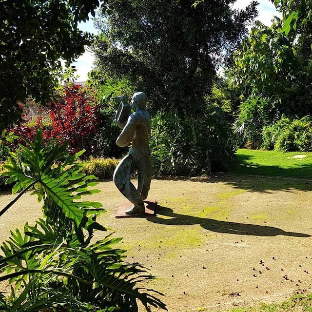 esculturas estatuas jardin hola decoracion