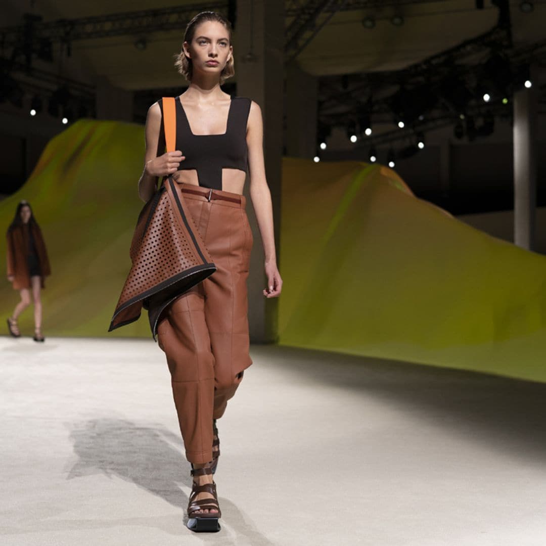 Las claves para introducir el cuero a tu armario de primavera, por Hermès