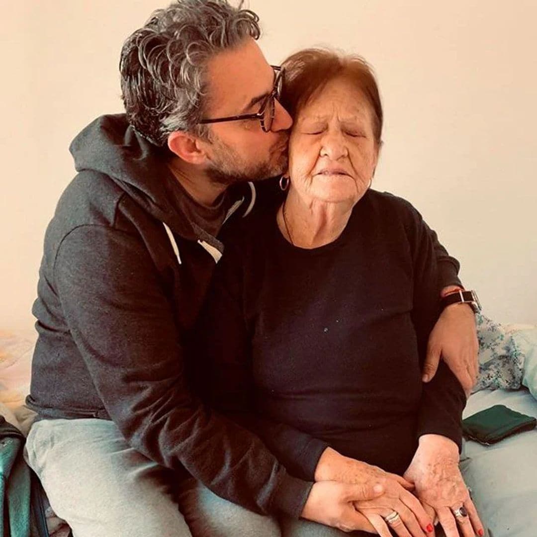 Máximo Huerta logra por fin hablar con su familia tras estar tres días incomunicado junto a su madre