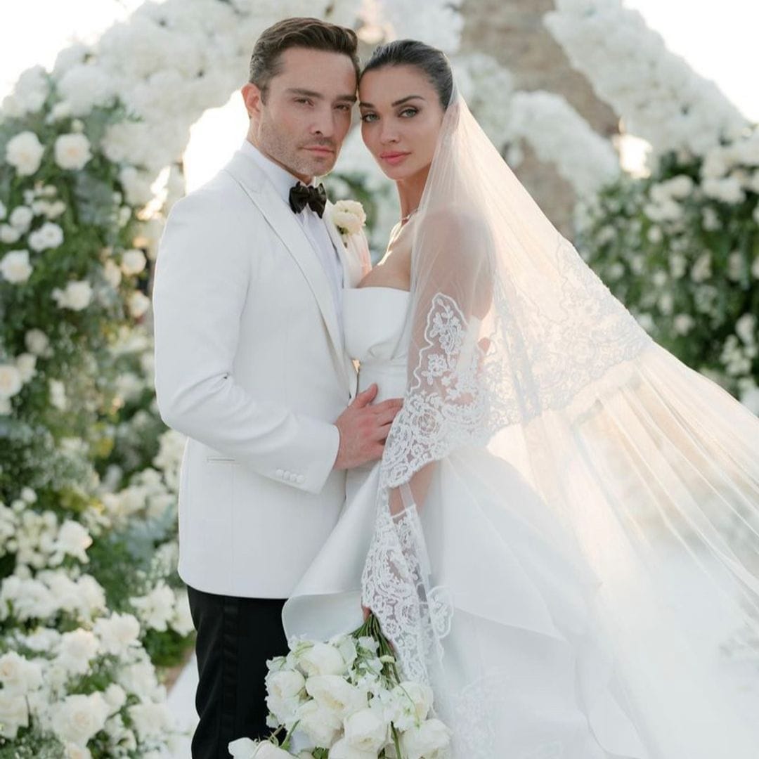 Ed Westwick y Amy Jackson