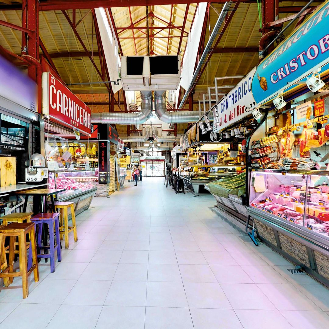 El mercado Tirso de Molina cuenta con 32 puestos.