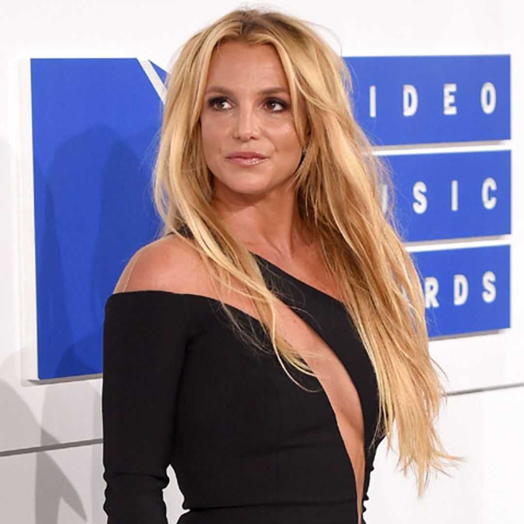 Britney Spears cambia de look y deja de ser rubia