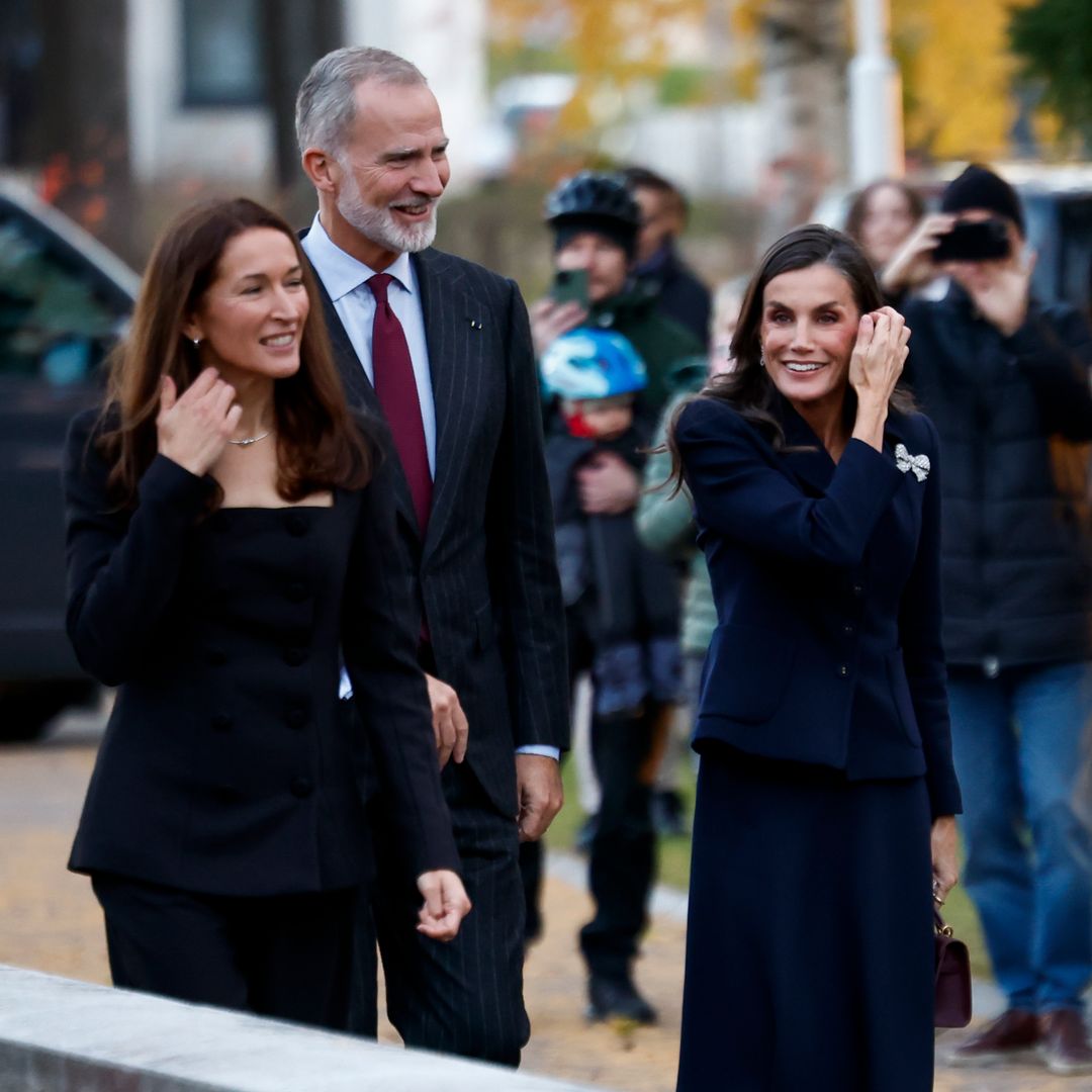 Los reyes Felipe y Letizia se adentran en la cultura del ártico y descubren la historia y las costumbres sami en Laponia