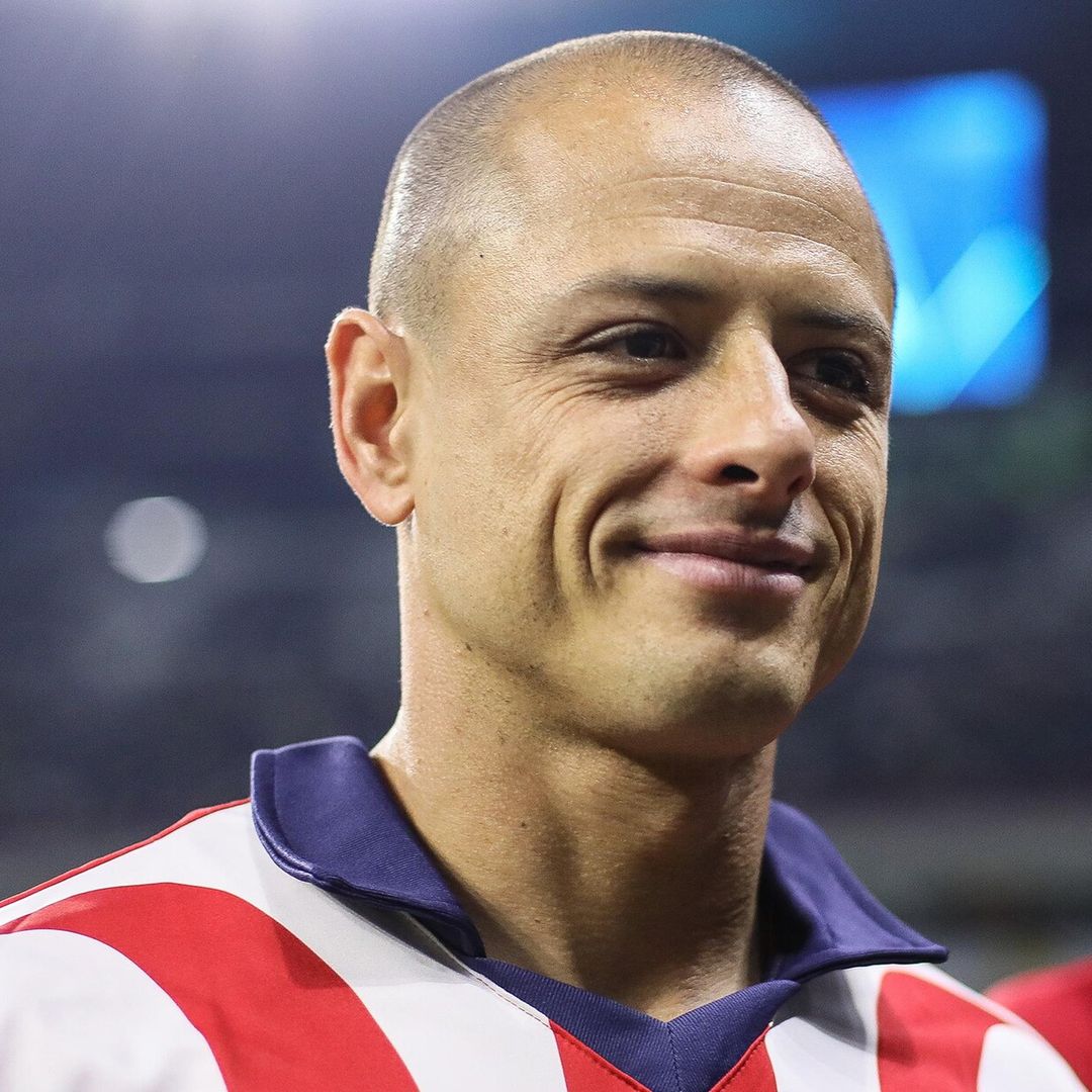 Agradecido, el Chicharito Hernández celebra su regreso a las canchas tras su lesión