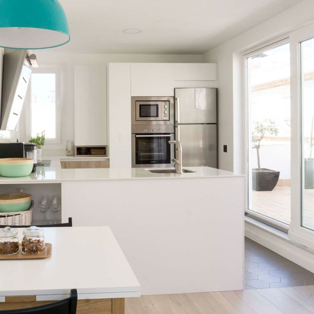Dos apartamentos convertidos en un luminoso dúplex en Málaga