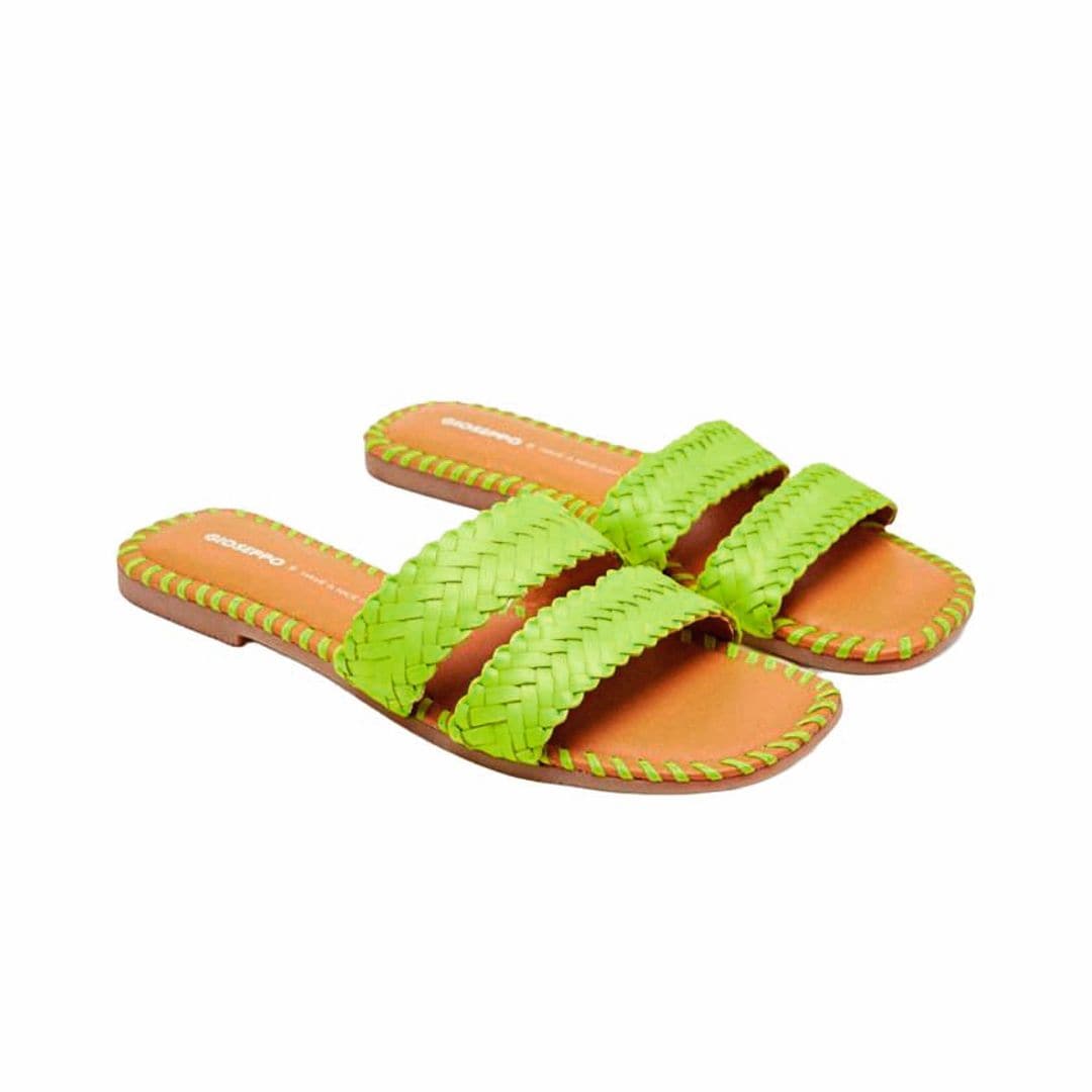 Sandalias de piel (44,95 €), de Gioseppo