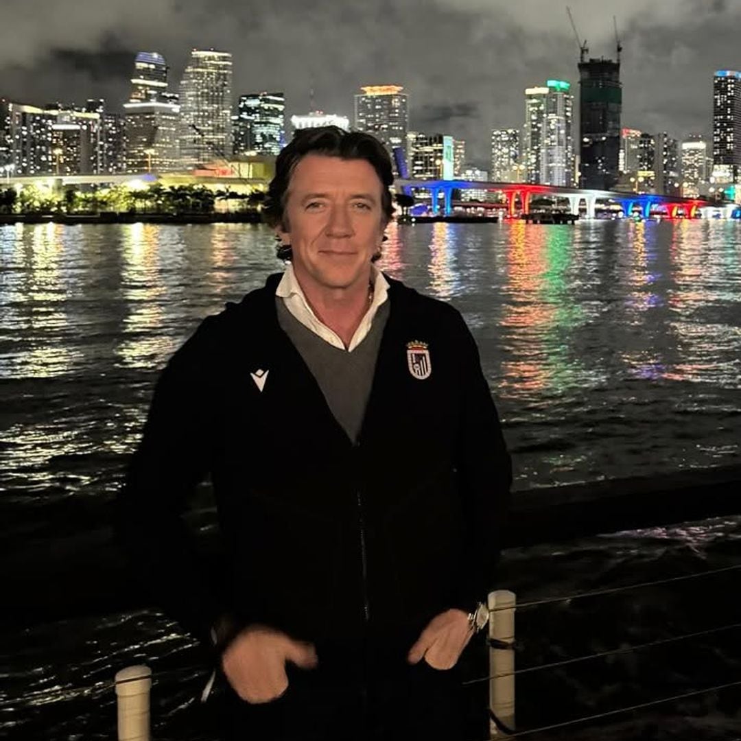 Nicolás Vallejo-Nágera y su hijo Nico se suman a las noches más exclusivas de Miami junto a una estrella de Hollywood