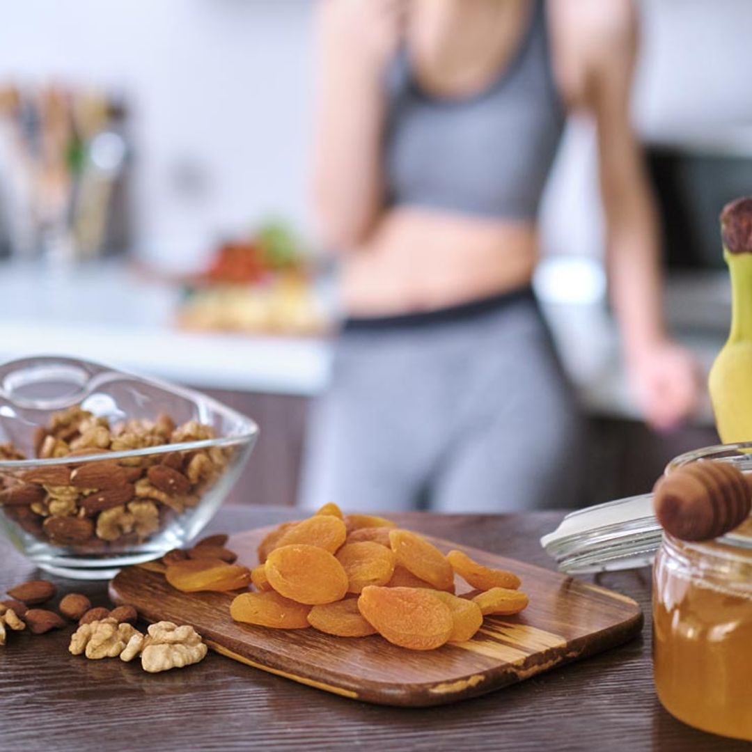 Los alimentos que no pueden faltar en tu cesta de la compra si haces deporte
