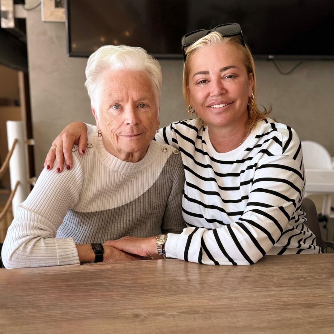 Belén Esteban celebra el cumpleaños de su madre antes de una noche decisiva: vuelve la polémica con los Janeiro y responde a Beatriz Trapote