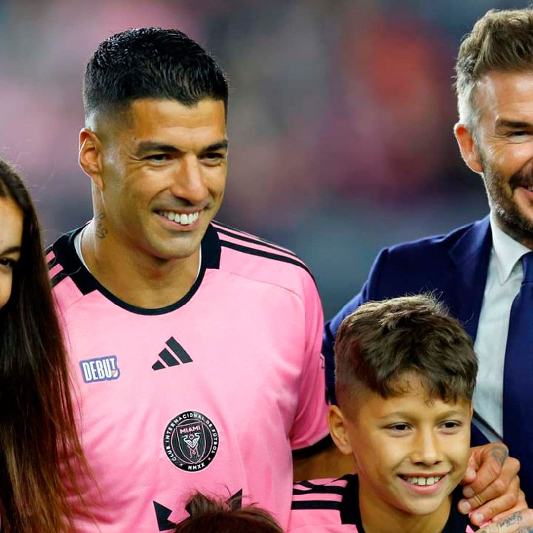 La familia de Luis Suárez le arropa en su debut con el equipo de Beckham ¡y con Will Smith entre el público!