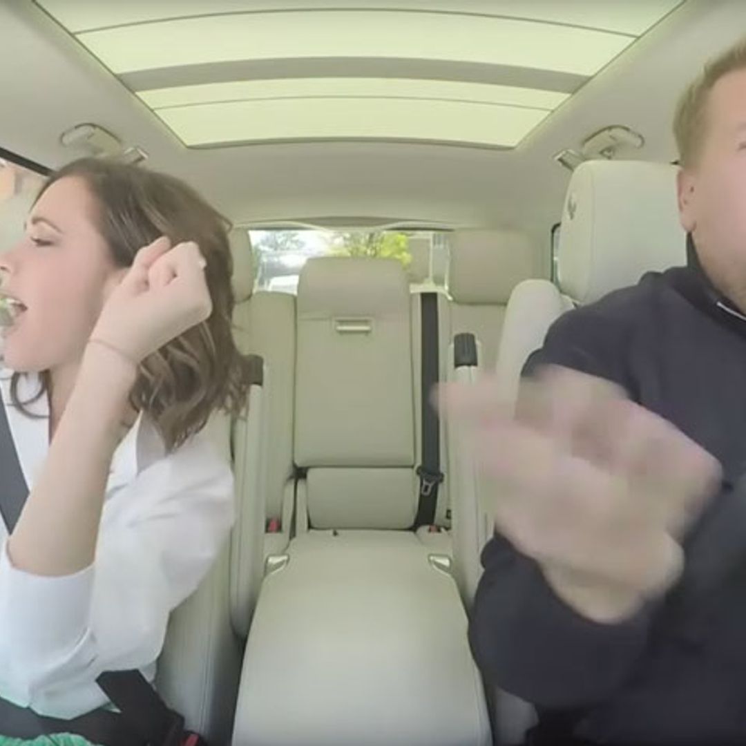 Bailando a lo loco, riéndose de ella misma... ¡Victoria Beckham, como nunca la habíamos visto!