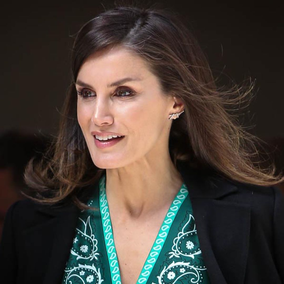 ¡No te quedes sin ellas! 10 prendas de rebajas inspiradas en el armario otoñal de doña Letizia