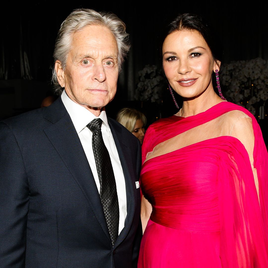 Michael Douglas y Catherine Zeta-Jones durante una gala