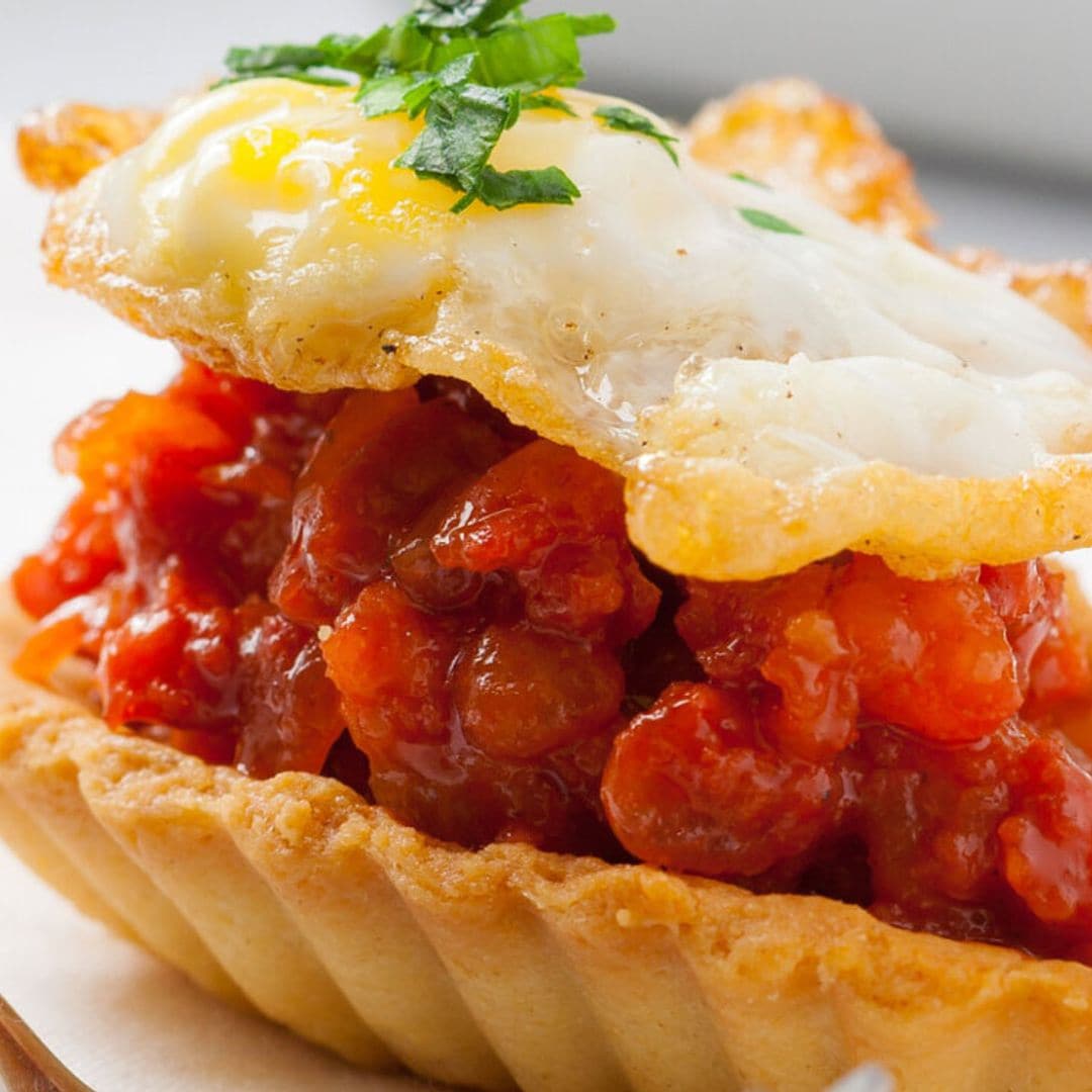Barquita de chorizo con huevo