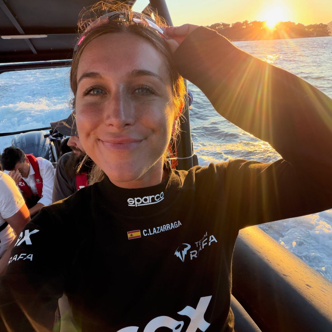 Un entrañable 'selfie' de Cris Lazarraga, la piloto estrella de Rafa Nadal en la F1 acuática