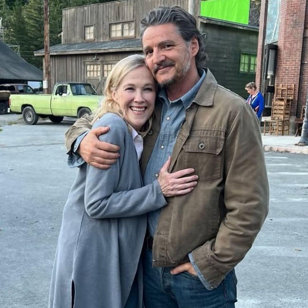 De Pedro Pascal a Jamie Lee Curtis: las estrellas despiden conmovidas a Catherine O'Hara, la 'madre' más querida del cine