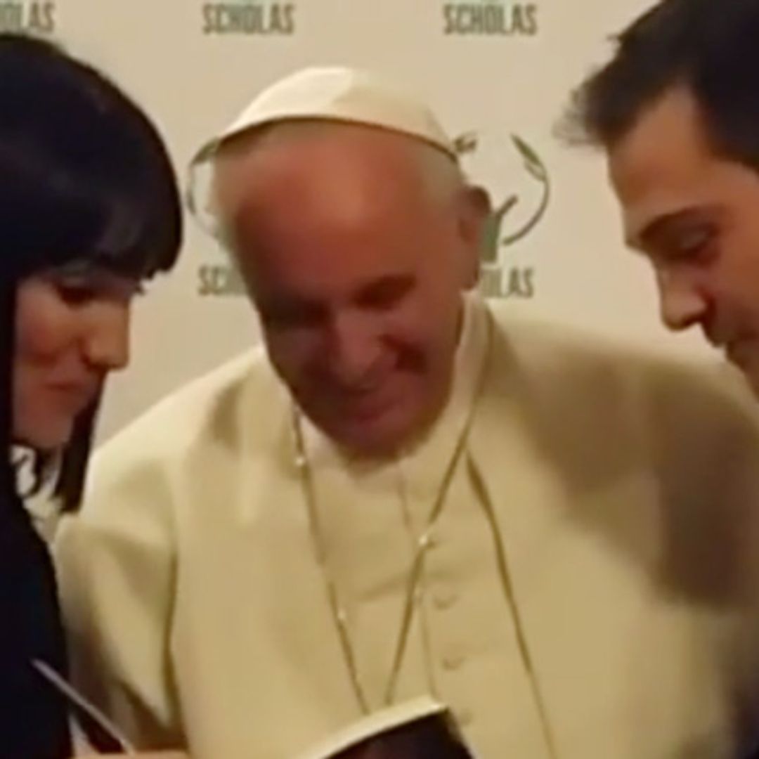 El divertido encuentro de Irene Villa y su marido con el Papa