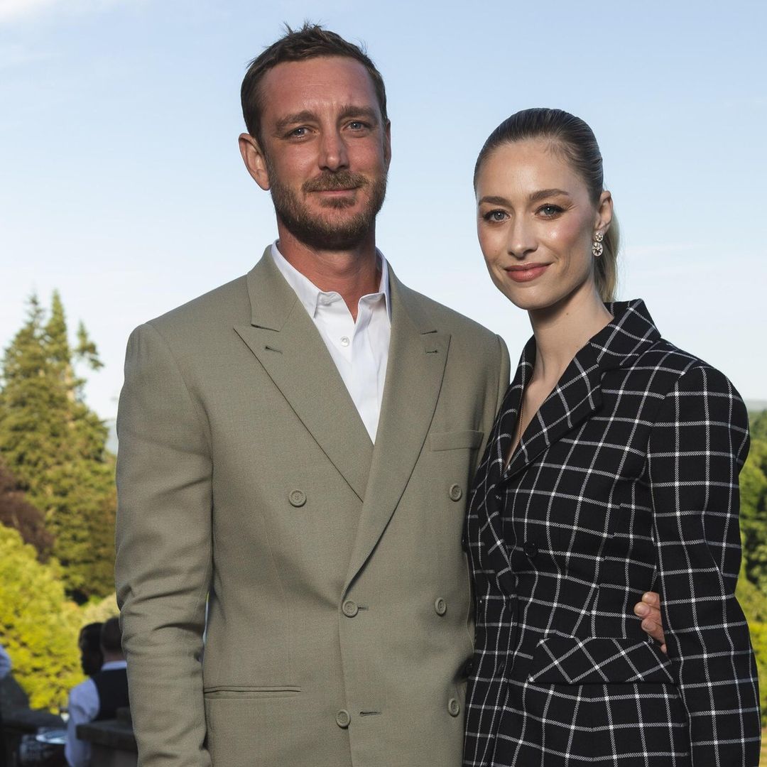 Pierre Casiraghi y Beatrice Borromeo derrochan estilo durante una tarde en Escocia