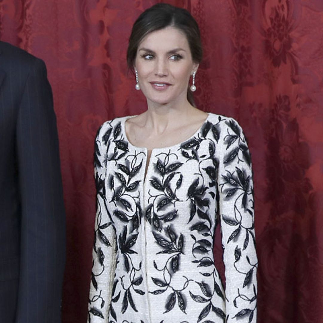 La reina Letizia rescata uno de sus diseños más controvertidos