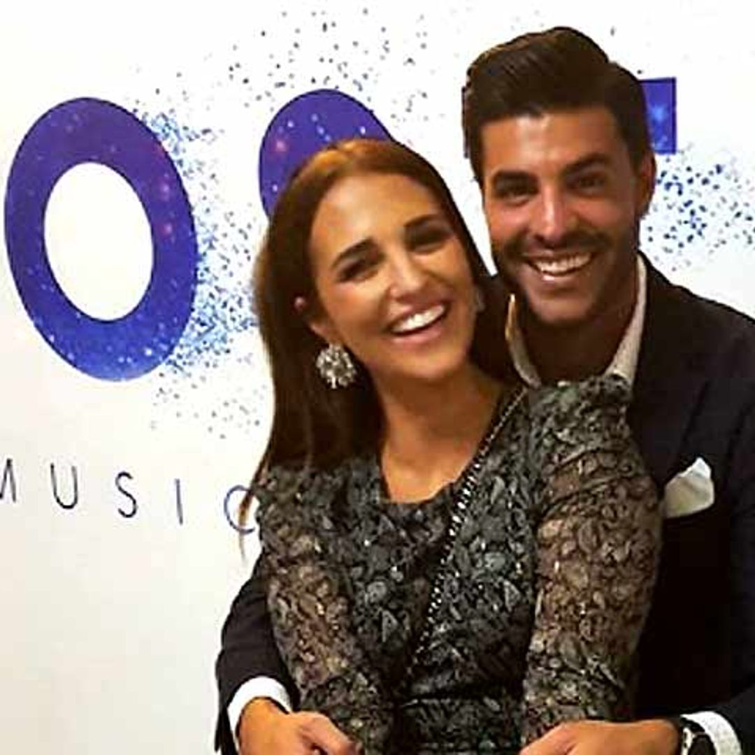 ¿Patrick Swayze y Demi Moore? No, Paula Echevarría y Miguel Torres emulando una mítica escena del cine