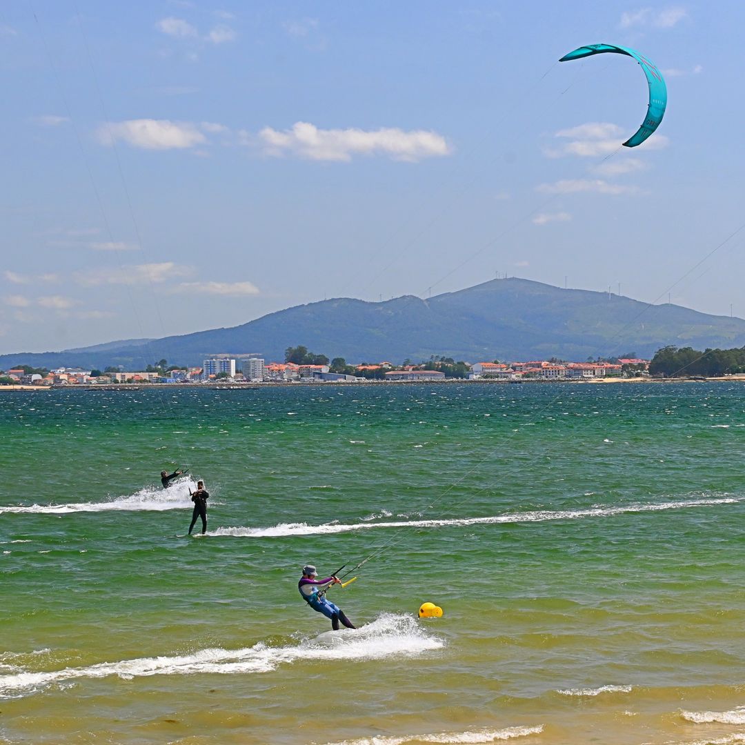 Kitesurfing en la isla de Arousa, Pontevedra