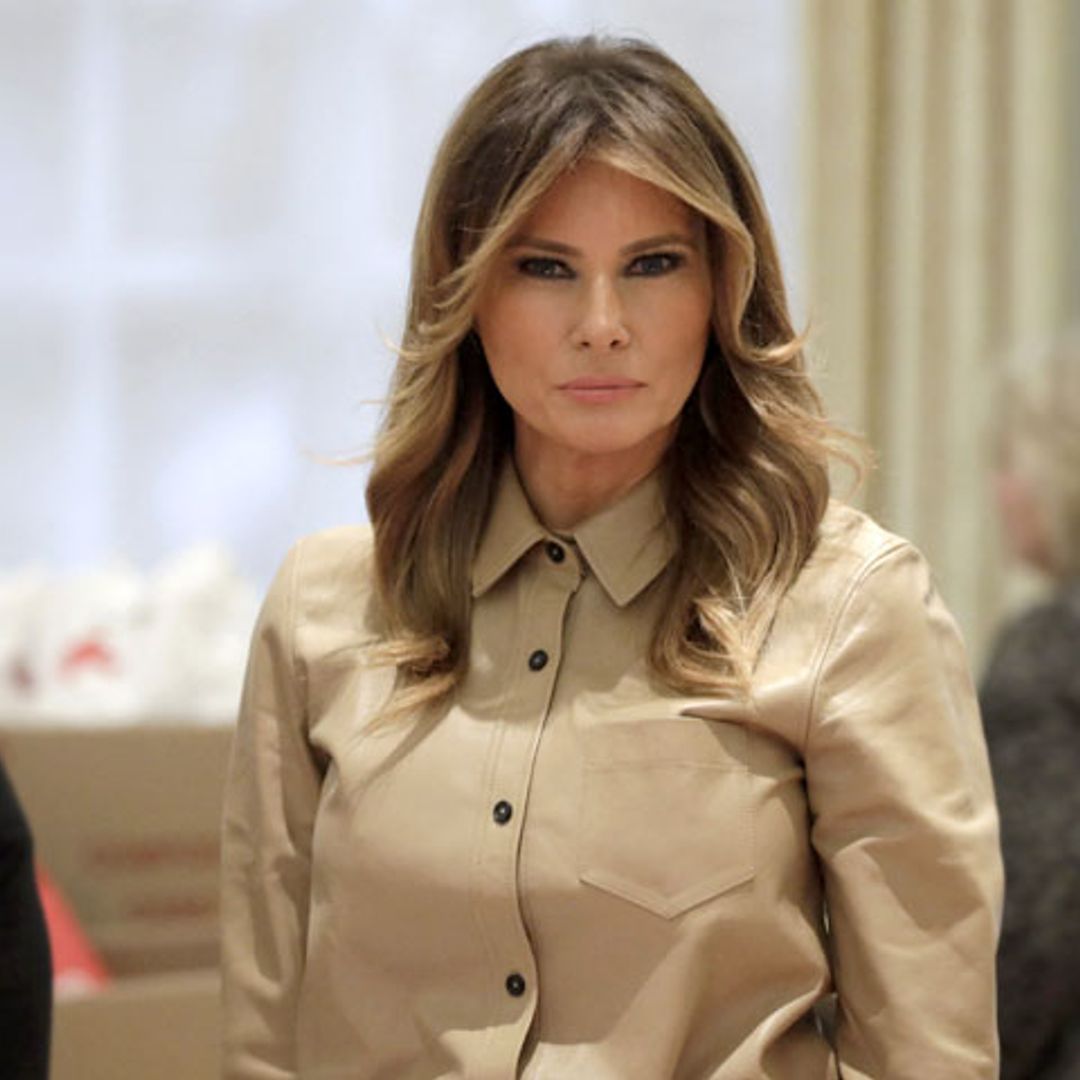 Melania Trump afianza su idilio con el calzado cómodo de Zara para evitar los tacones