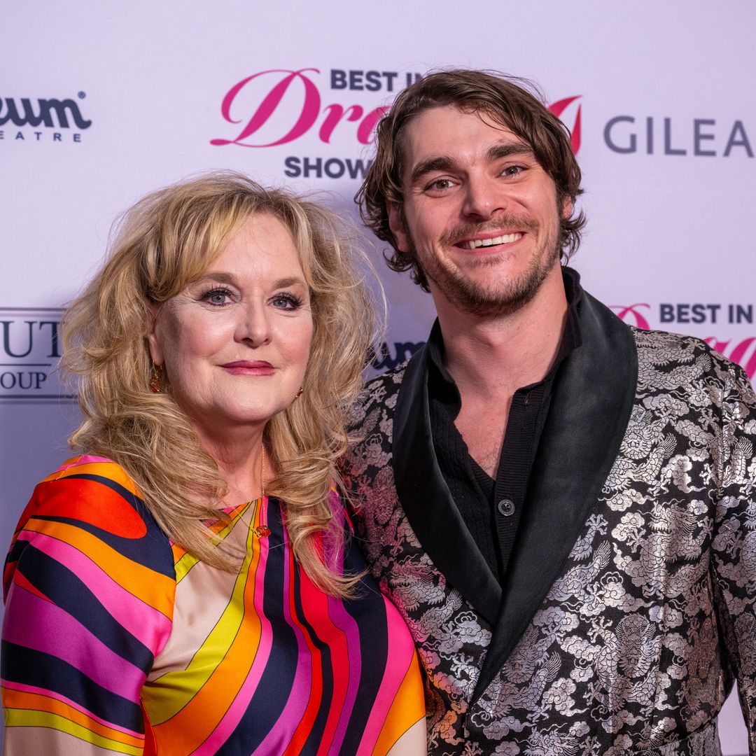 Sale a la luz el conflicto familiar que atravesaba RJ Mitte, actor de 'Breaking Bad', antes de morir: su prometida le habría obligado a elegir entre ella y su madre