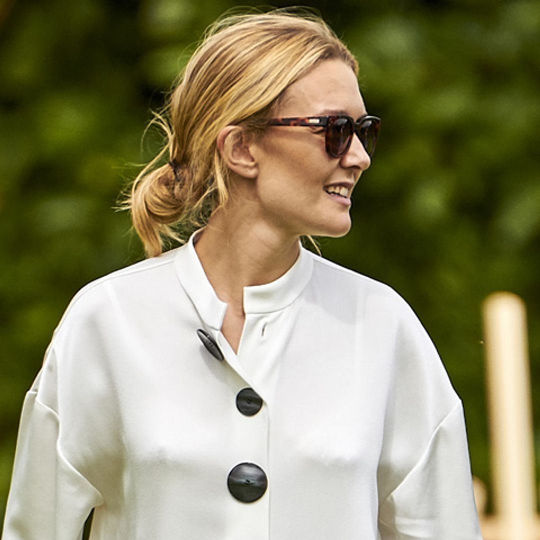 El vestido de invitada con más éxito de Marta Ortega vuelve a Zara
