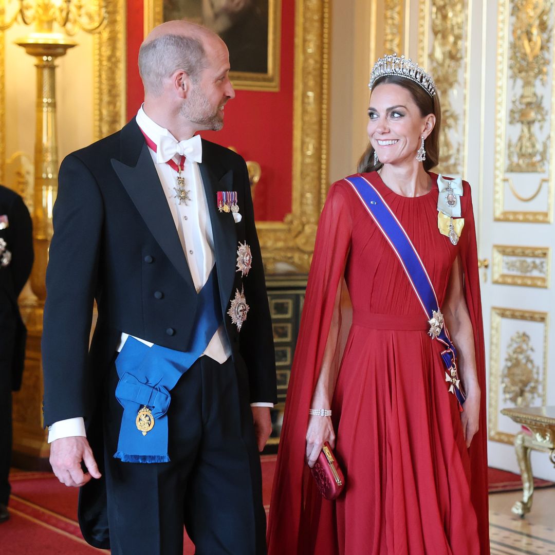 Kate Middleton, con la tiara favorita de Diana de Gales, para su gran regreso en la cena de Estado en honor al matrimonio Macron