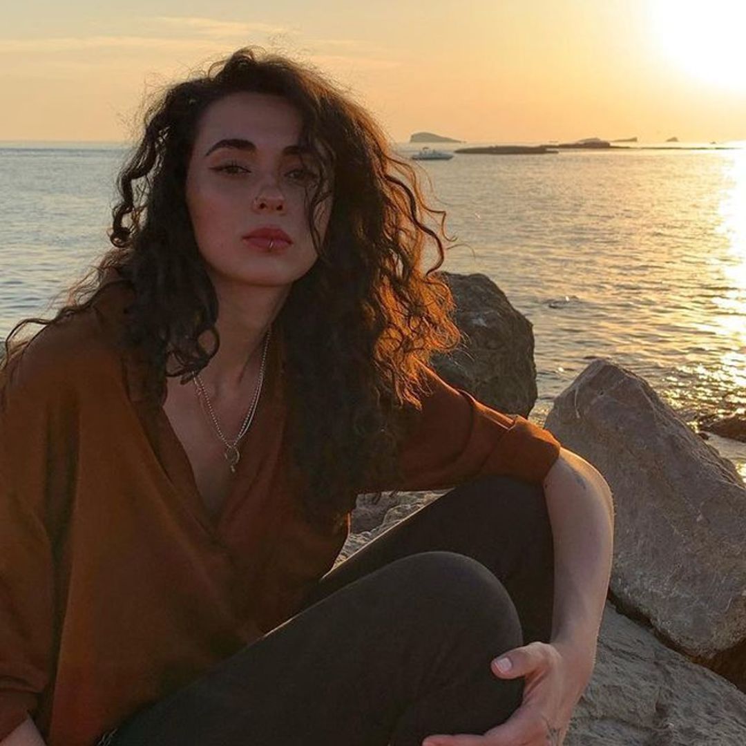 Así es Alice Wonder, la candidata a Eurovisión que emocionó a la Reina con su voz