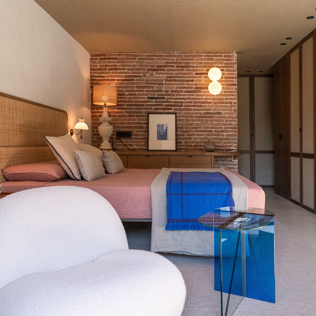 La decoración vuelve a lo natural: madera, lino y piedra para una casa cálida y moderna