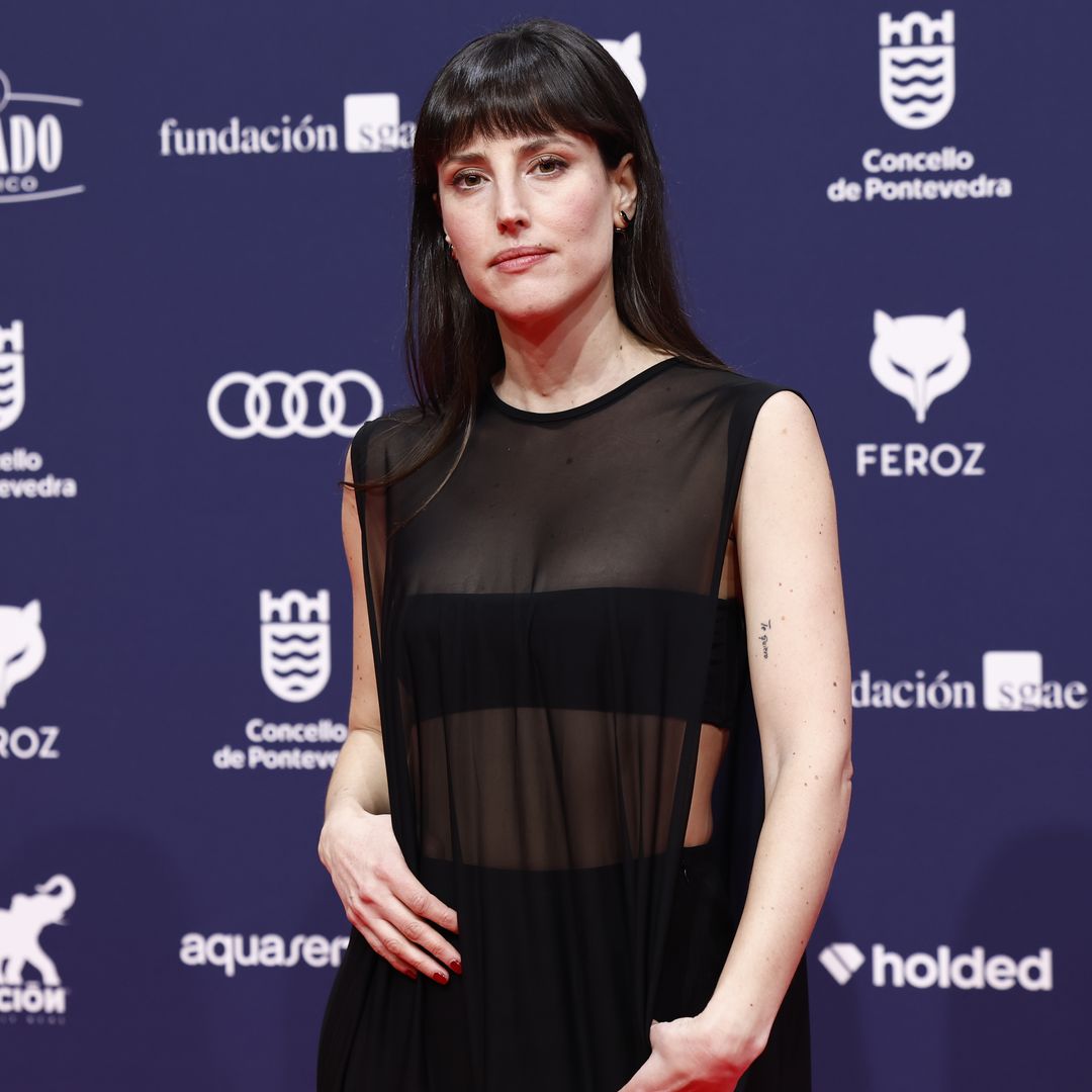 Nuestros expertos explican por qué las actrices españolas visten tanto de negro en la alfombra roja: "Hay un factor psicológico importante"