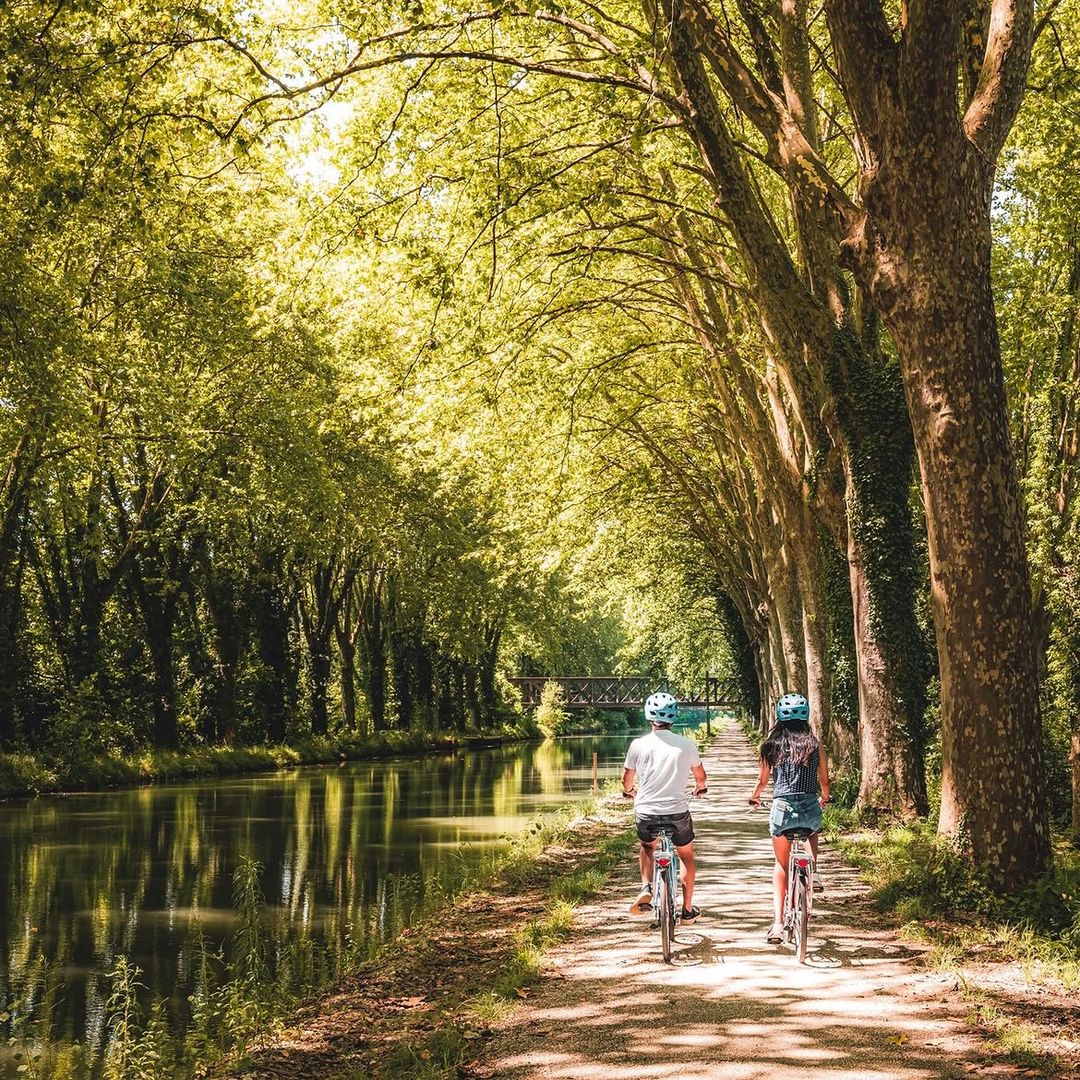Canal de Garona, Agen, Francia