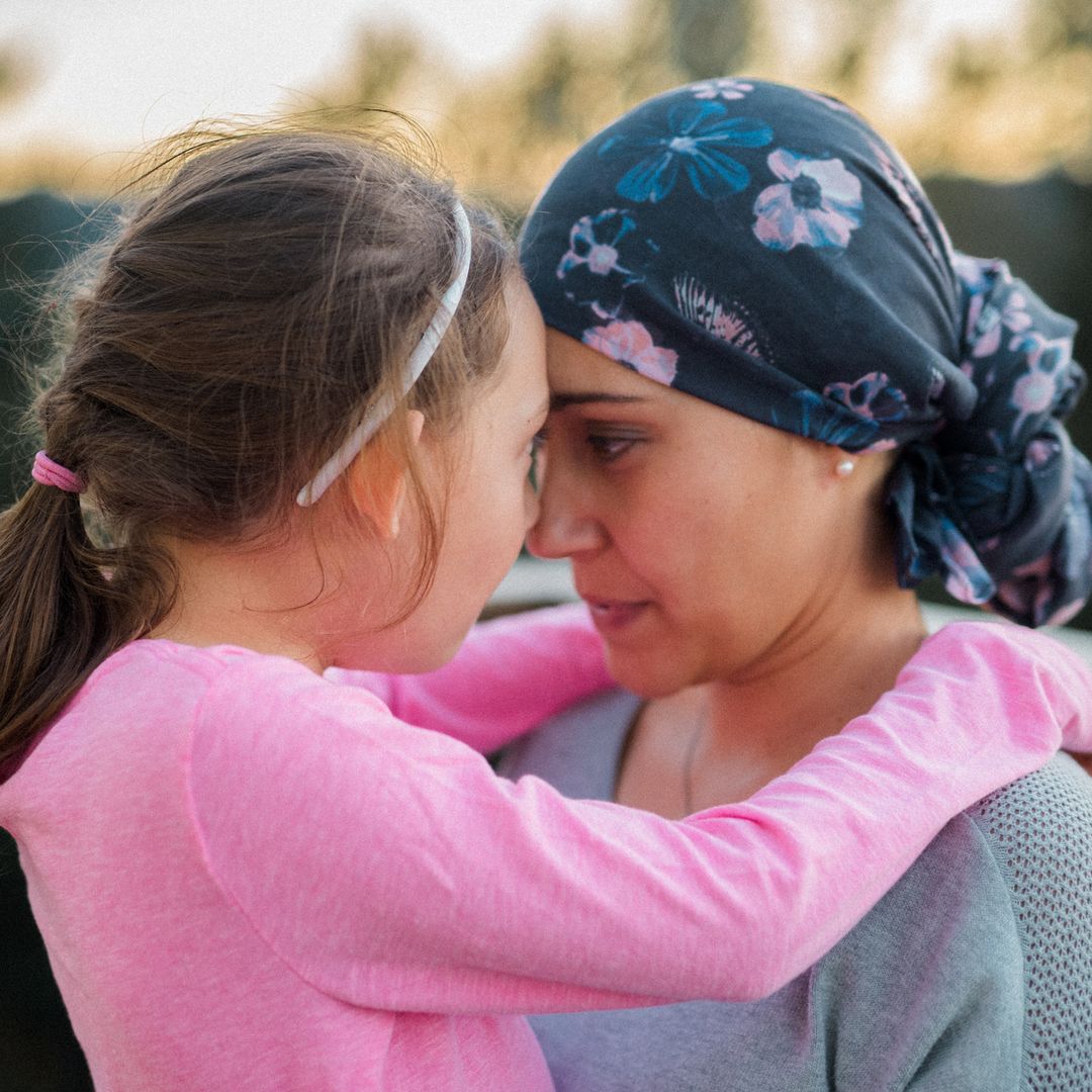 Silvia Flor, científica, sobre cómo hablar del cáncer de mama a un hijo: "Necesita una explicación realista, sentirse integrado en el proceso y acompañamiento emocional"