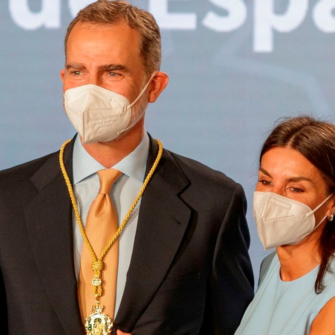 El doble premio del Rey el abrazo más cariñoso de la reina tras recibir la primera medalla de honor de Andalucía