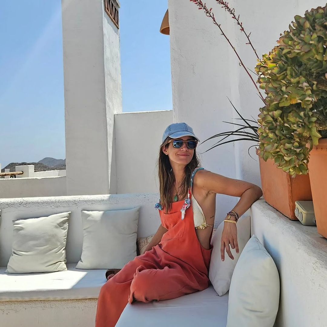 El refugio favorito de Isabel Jiménez en la costa de Almería para desconectar entre casas blancas y ambiente marinero