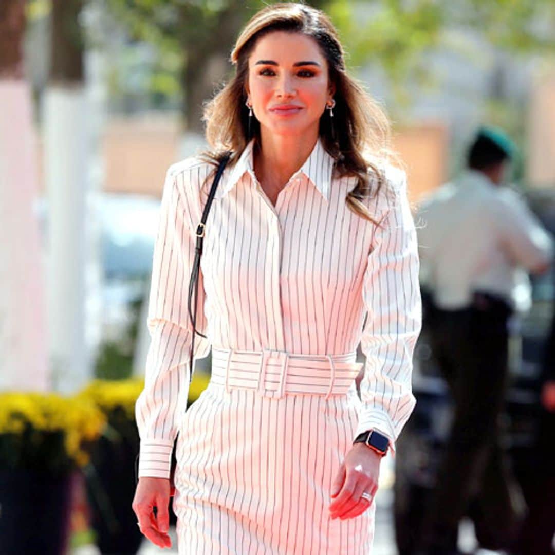 Rania de Jordania o cuando el estampado de rayas nunca pasa de moda