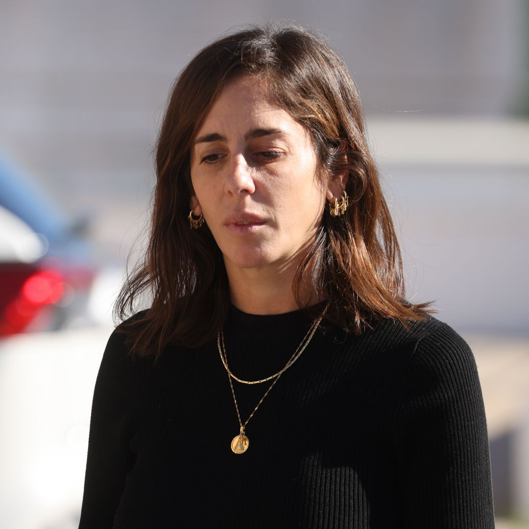 Los médicos se reúnen con Anabel Pantoja para informarle de la evolución de su hija