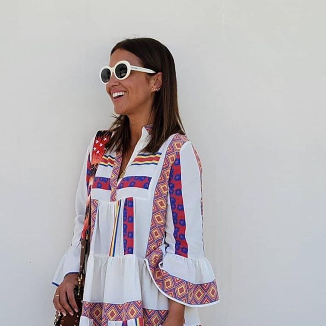 Paula Echevarría estrena el vestido 'midi' con cuadros vichy que te puedes comprar