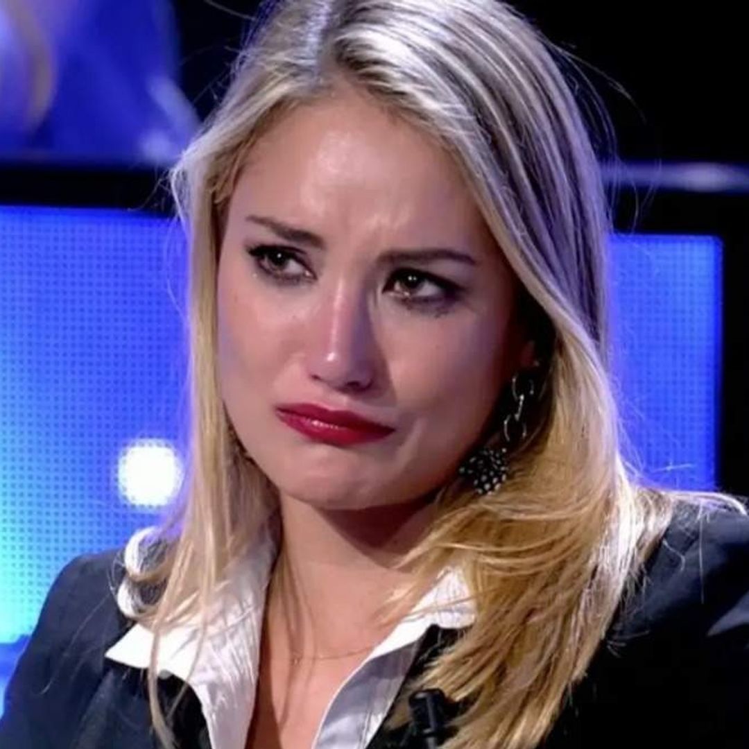 Alba Carrillo, entre lágrimas, abandona en directo el plató de 'El Sótano' y sorprende después con una confesión