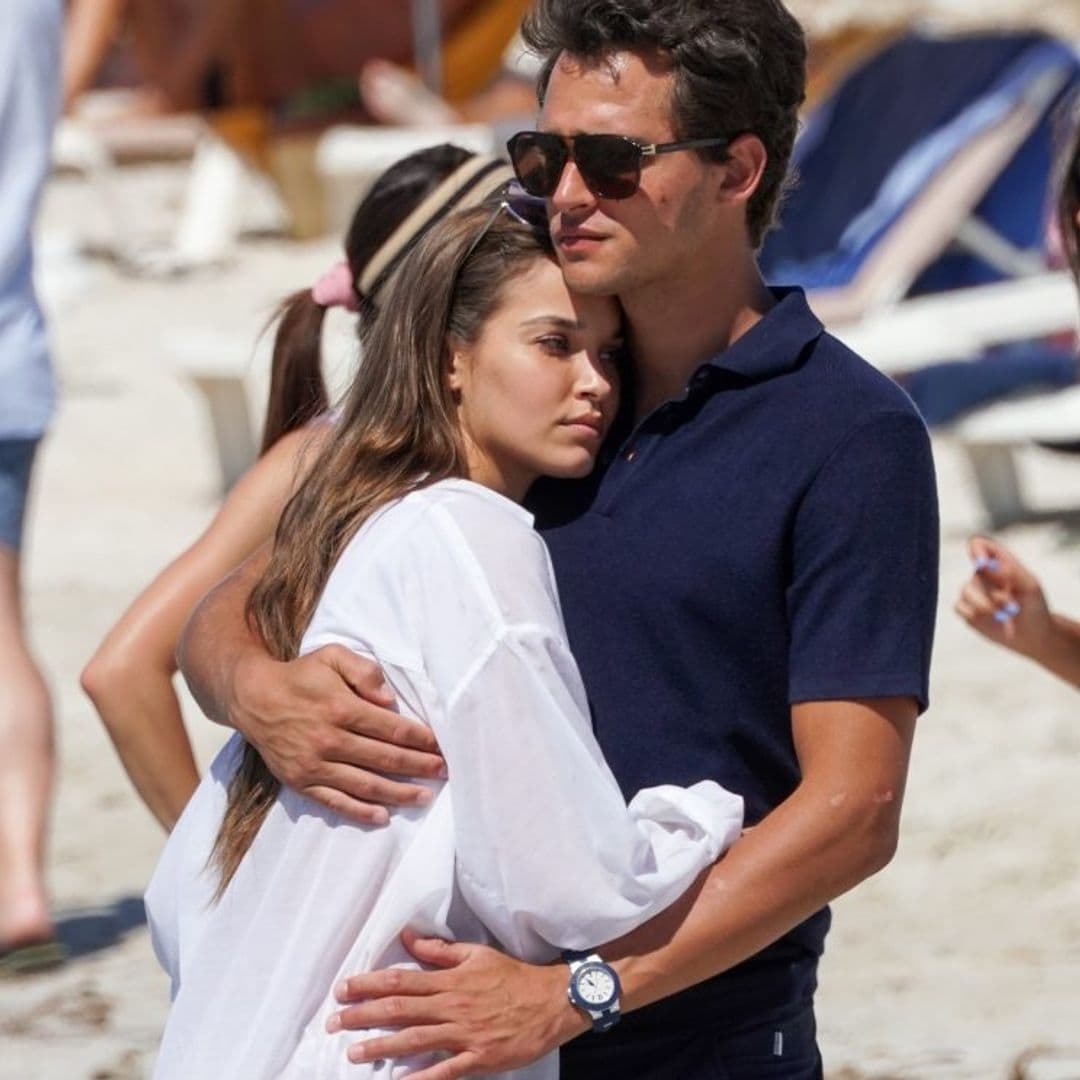 Pepe Barroso y Gara Arias, una pareja 'top' en Ibiza en su primer verano de amor