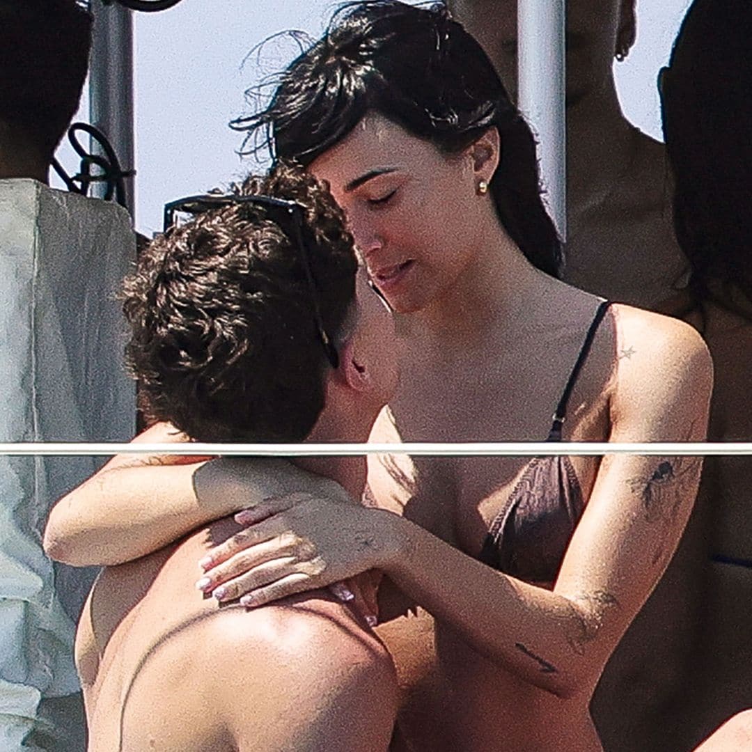 EXCLUSIVA. Aitana y Plex: el beso y las fotos que confirman su relación