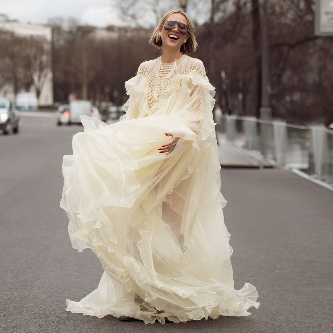 12 looks boho para invitada que te harán decir sí a la tendencia del momento 