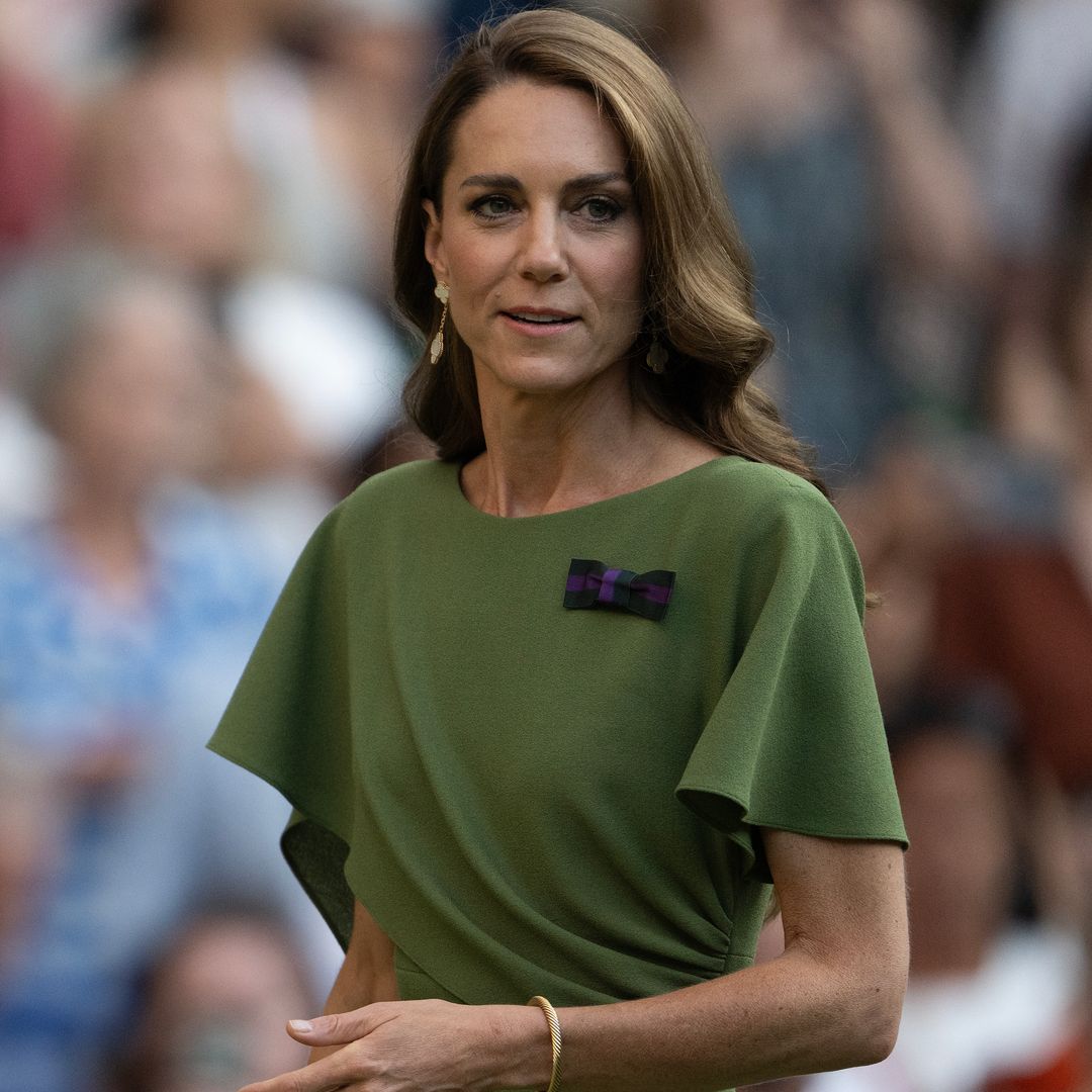 Kate Middleton, pura inspiración con 6 looks de entretiempo perfectos para la vuelta a la oficina: de un vestido estampado a una chaqueta verde