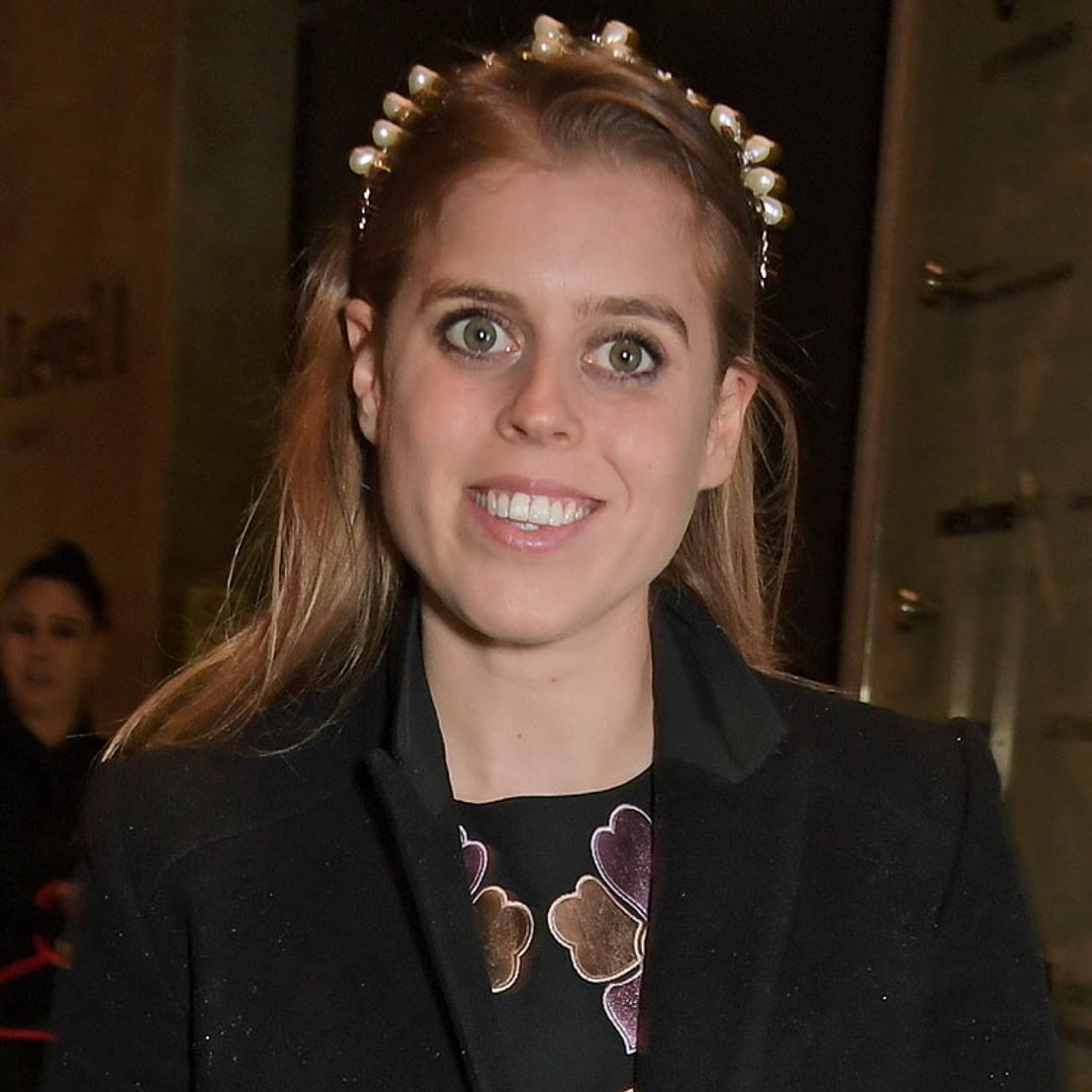 Beatriz de York sigue los pasos de Kate Middleton con su diadema de 4 euros