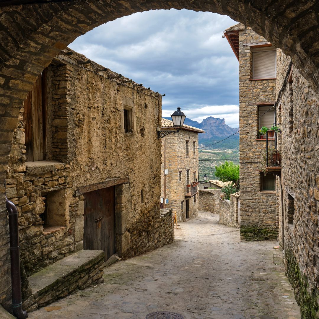 Roda de Isábena, una ruta por este bonito pueblo medieval del pirineo oscense