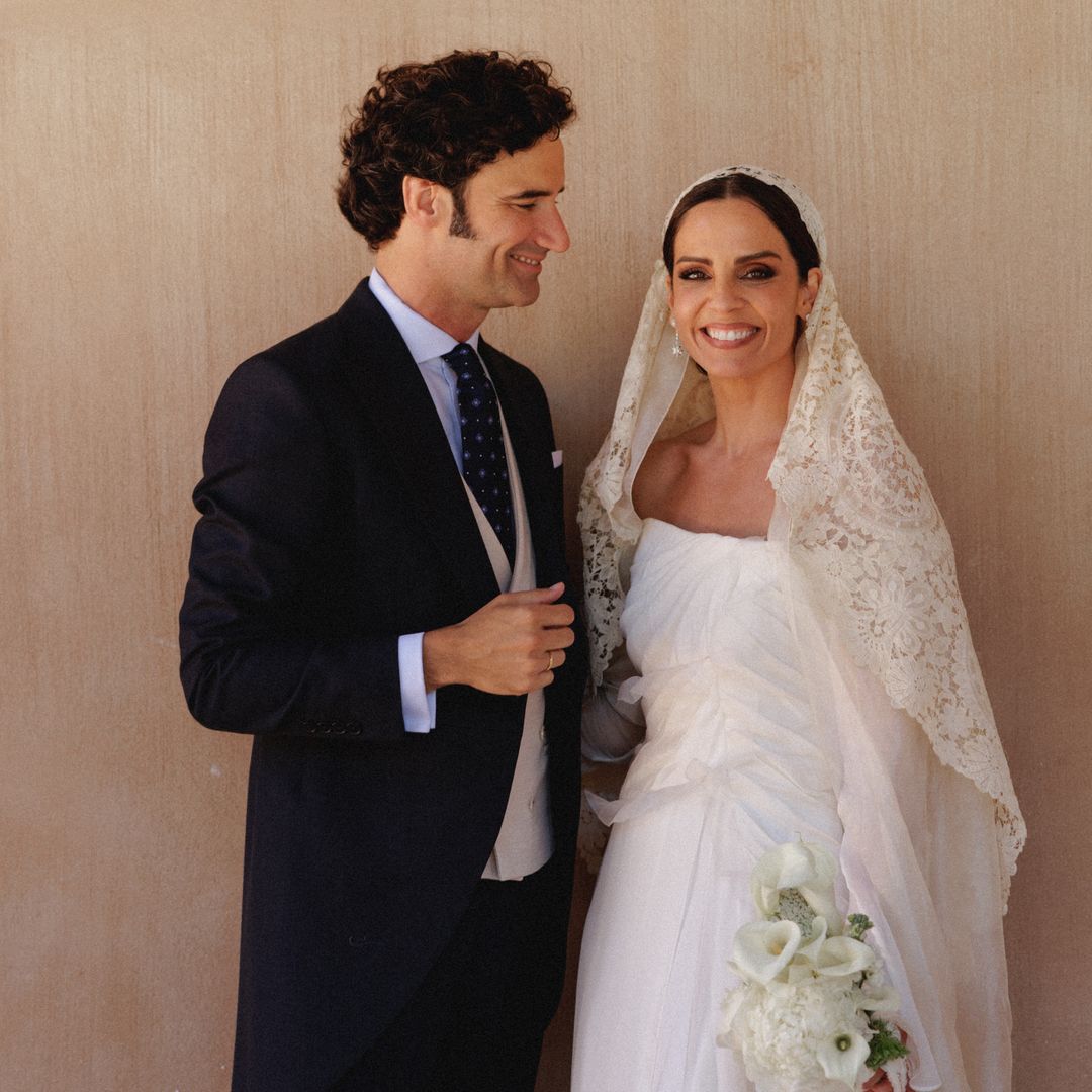 IMÁGENES EXCLUSIVAS. Entramos en la boda de Ana Cuesta, presentadora de laSexta, y Guillermo Calavia: las mejores fotos y todos los detalles del gran día